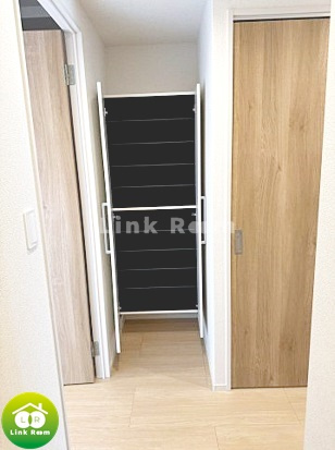 クレヴァンス両国サウスの玄関