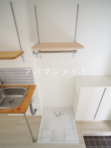 【設備】 | カンプノウＴＯＴＳＵＫＡ | 洗濯機置場です