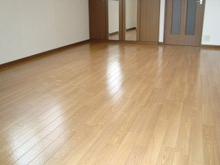 ホワイトガーデンの内装|洋室