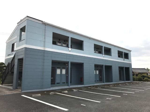 ホワイトガーデンの駐車場|外観写真（昼）