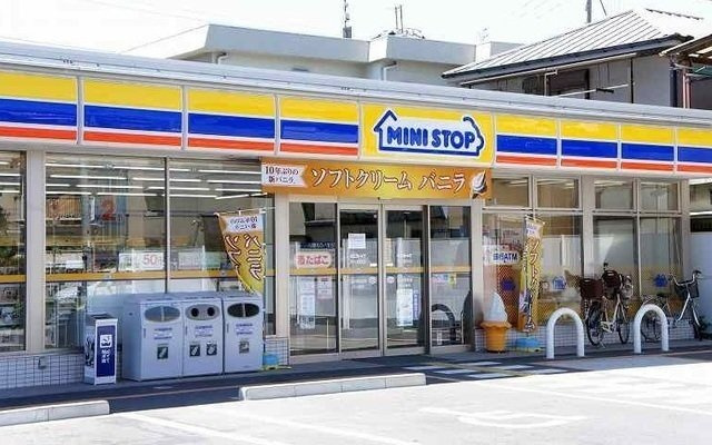 プルミエール富里Ｂの周辺|ミニストップ 富里獅子穴店まで900m