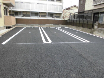 【駐車場】 | リアルコート Ｄ