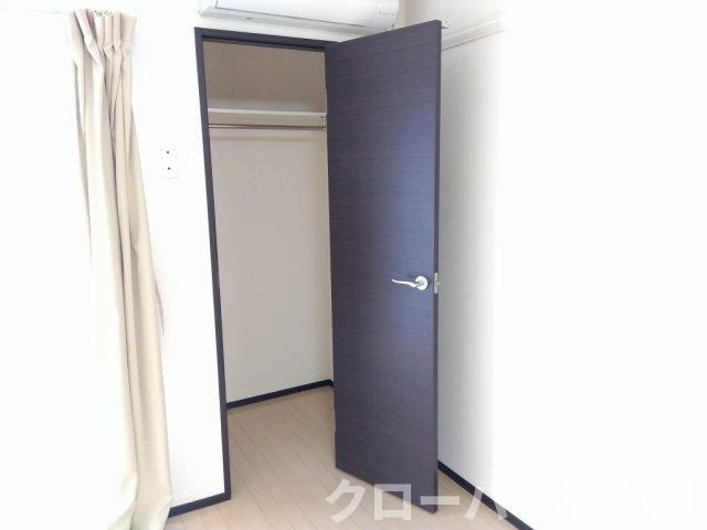 レオネクストアルファの収納