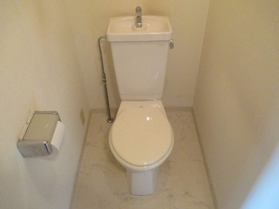 【トイレ】 | テラート１ | 清潔感のあるキレイなトイレです