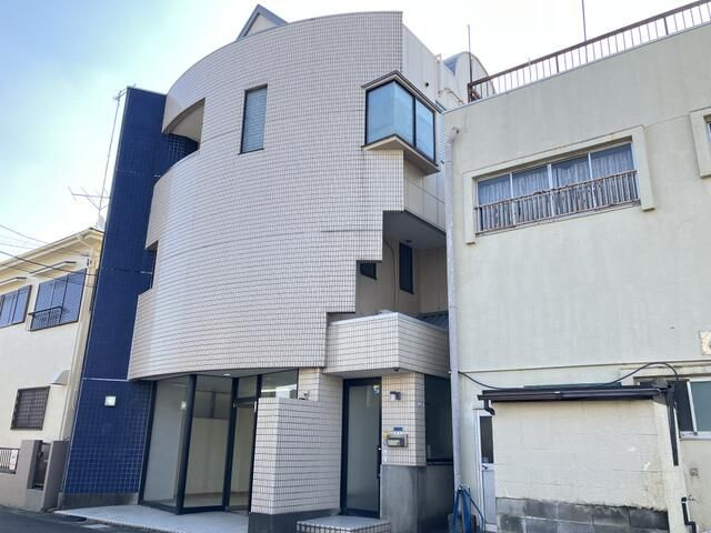 杉山ビルの外観