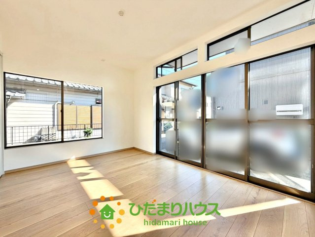 加須市富士見町1期　中古一戸建ての居間・リビング