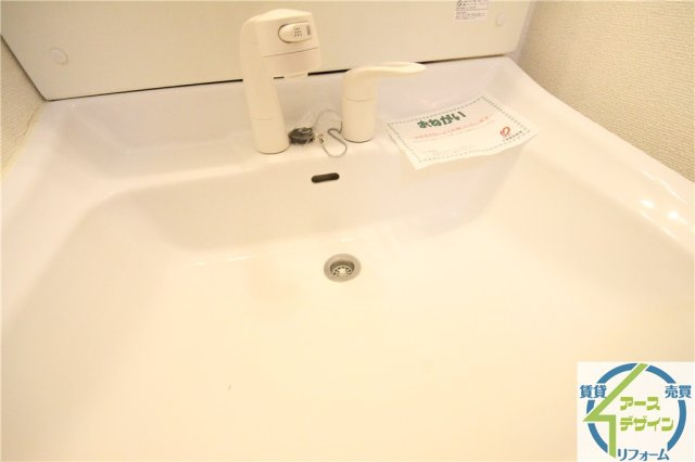 エテルノ・スクウェア参番館の独立洗面台|※類似写真