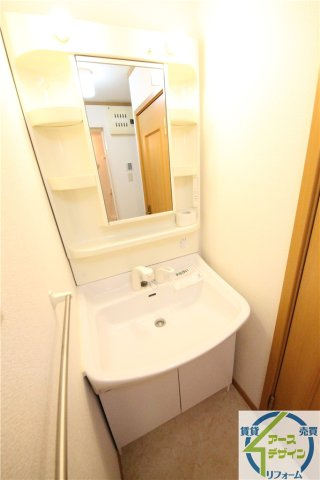 エテルノ・スクウェア参番館の洗面所|※類似写真