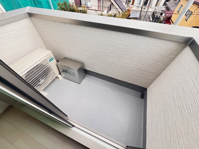 ブラン蒲町のバルコニー