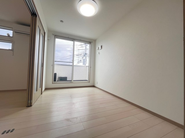 ブラン蒲町の洋室