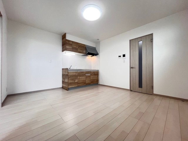 ブラン蒲町の居間・リビング