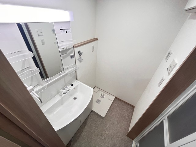 ブラン蒲町の洗面所