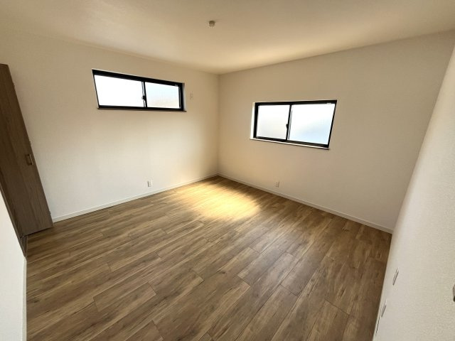 【洋室】 | 仲介手数料無料！有帆小学校に通えるリフォーム済み中古住宅　山陽小野田市共和台 | スタンダードな洋室です