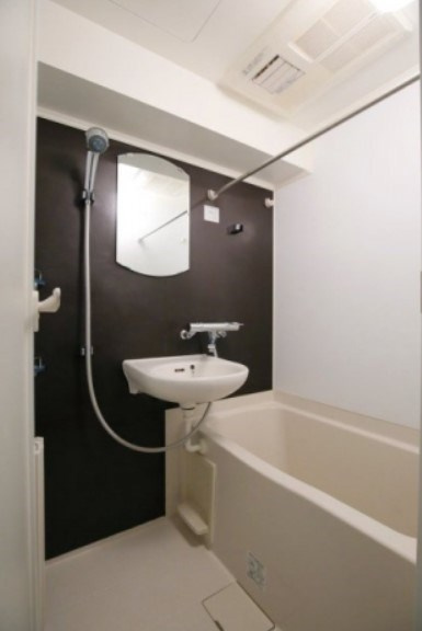 ルーブル野方伍番館の浴室