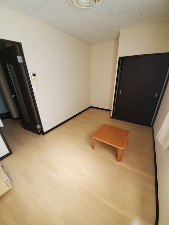 レオネクスト筒井の居間・リビング