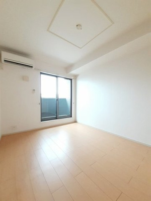 【内装】 | ジェルメ | 内装は落ち着いています