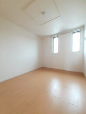 【寝室】 | ジェルメ | 落ち着いた色調の寝室です