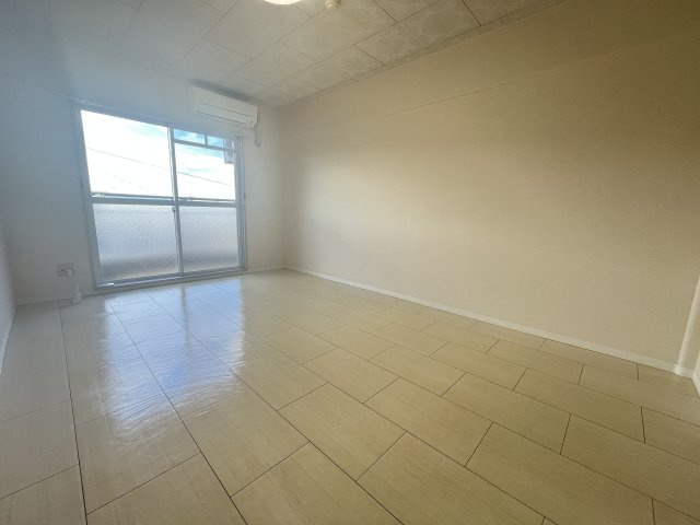 マンションカミュの居間・リビング
