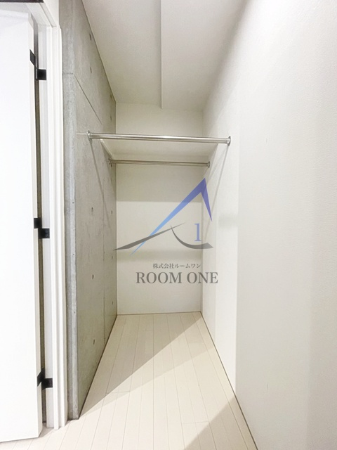 ブランシェ不動前の収納|ウォークインクローゼットです。