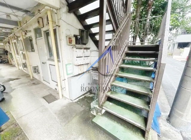 マンション牧野のその他共用部分|共有階段です。