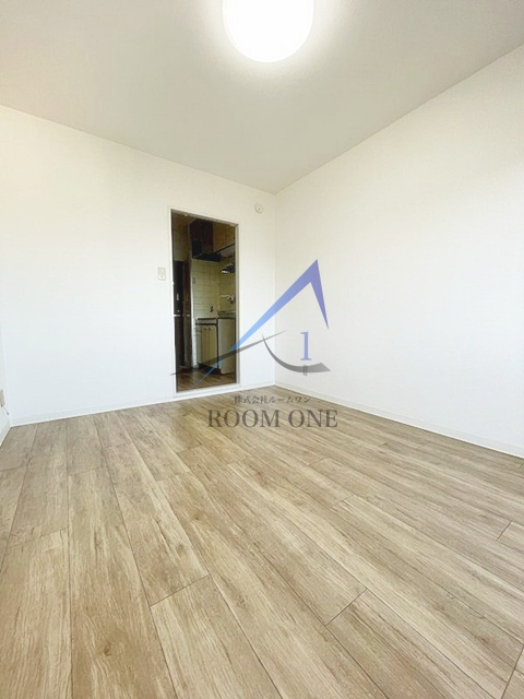 ユースフル祐天寺Ⅱの居間・リビング|洋室のお部屋です。