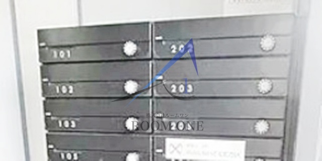 ウェルスクエアイズム目黒祐天寺のその他共用部分|集合ポストです。