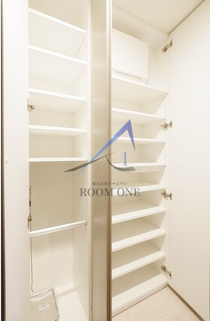 シェノン三軒茶屋