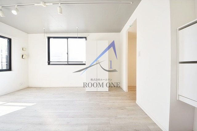 エルフローラ三軒茶屋