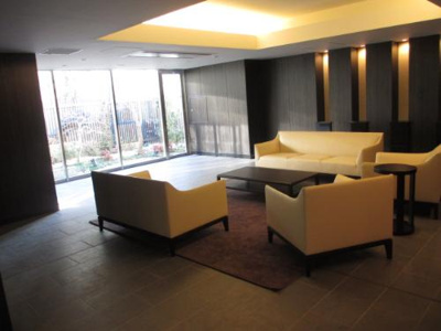 【ロビー】 | ザ・グランアルト錦糸町 | 落ち着いたロビーです