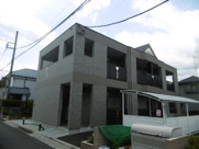 ラ・リヴィエールの画像