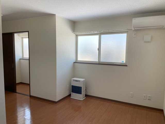 ハイツオウルの居間・リビング