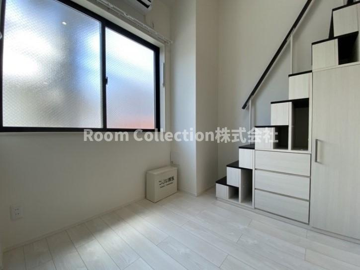 グラン千住仲町の居間・リビング