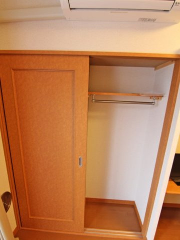 レオパレスディアコート　六木の内装