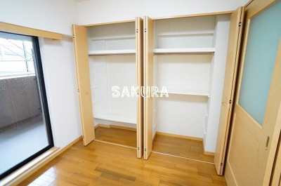 【収納】 | ナイスアーバンプラザ横濱ウエスト | お荷物の多い方でも安心のクローゼット付き♪