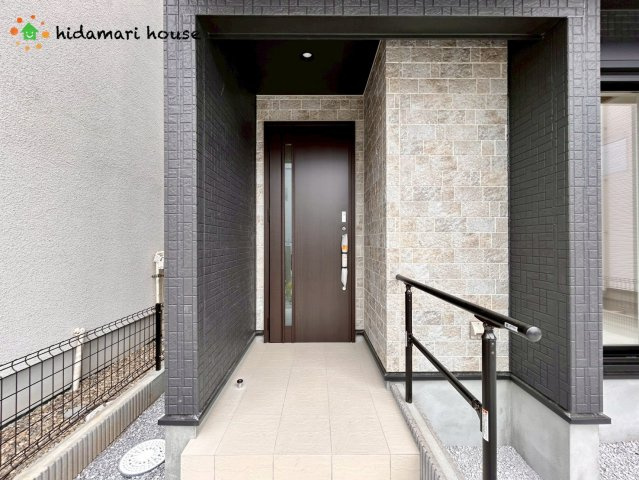 上尾市弁財1丁目　新築戸建　ブルーミング01の玄関