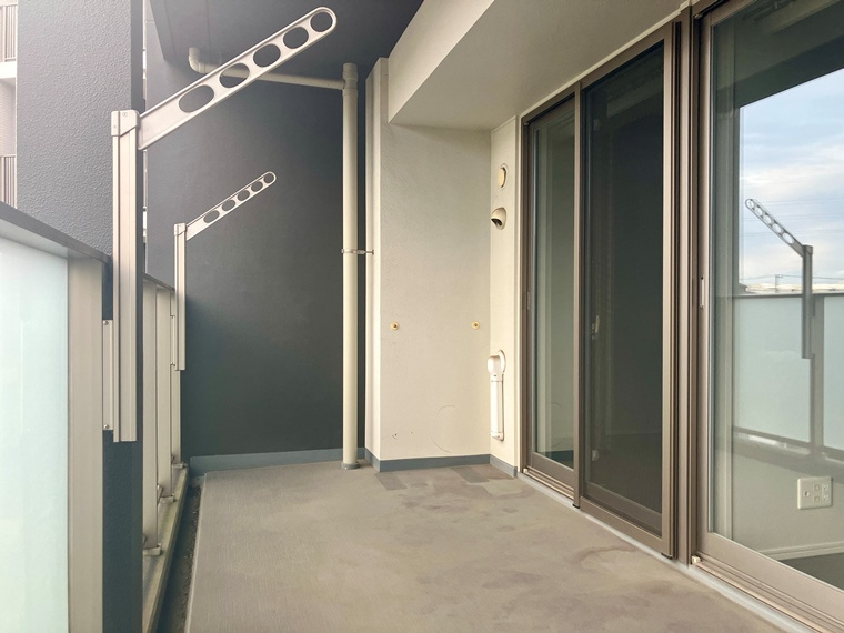 レーベン新川崎デュアリズムのバルコニー