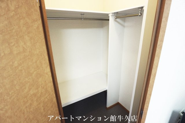 レオパレスコンフォールツクバの収納