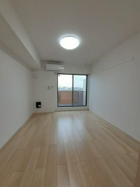 ヒルサイドハウスⅢの居間・リビング