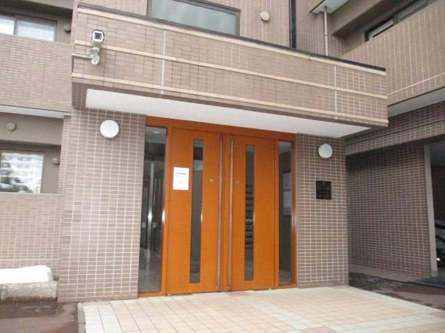 【エントランス】 | ロイヤルコート大谷地ステーション