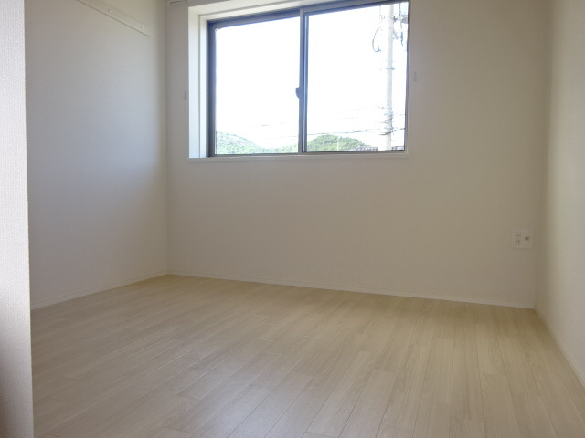 姫路市苫編南１丁目のハイツの居間・リビング