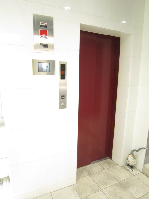 Uluru東向日のその他共用部分|エレベーター