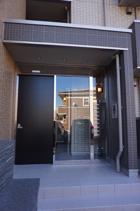 アンフィニ勝川のエントランス