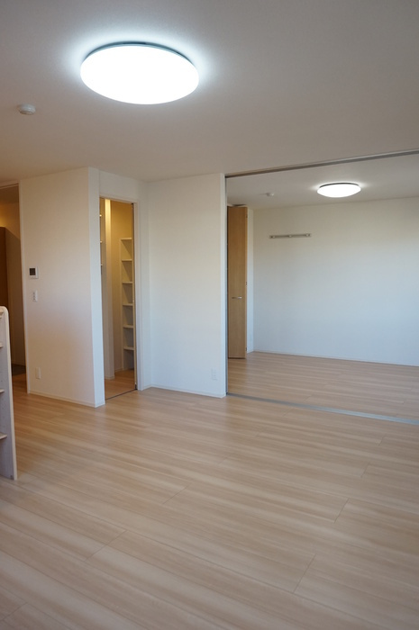 アンフィニ勝川の居間・リビング|LDK