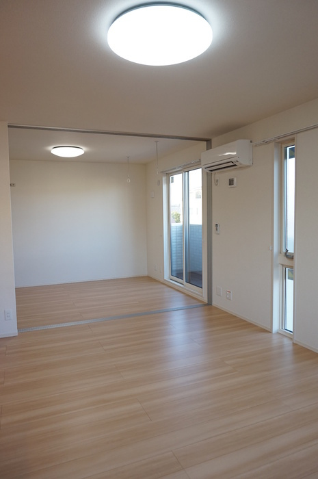 アンフィニ勝川の寝室|LDK