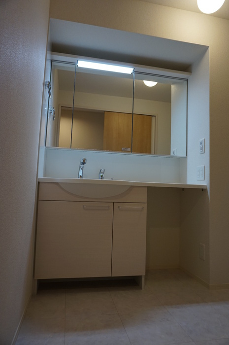 アンフィニ勝川の洋室|洋室