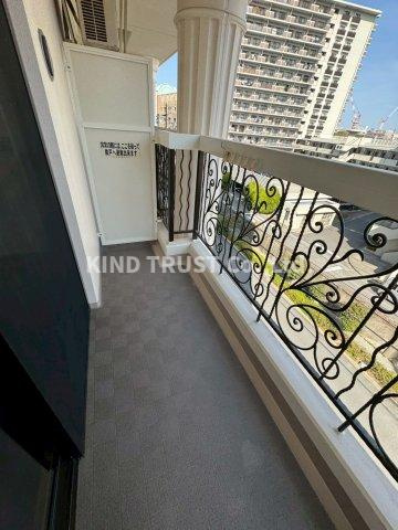 クリスタルブライト天満橋リバーサイドの居間・リビング