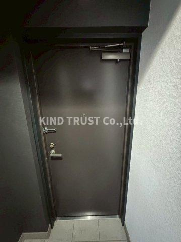 クリスタルブライト天満橋リバーサイドの居間・リビング