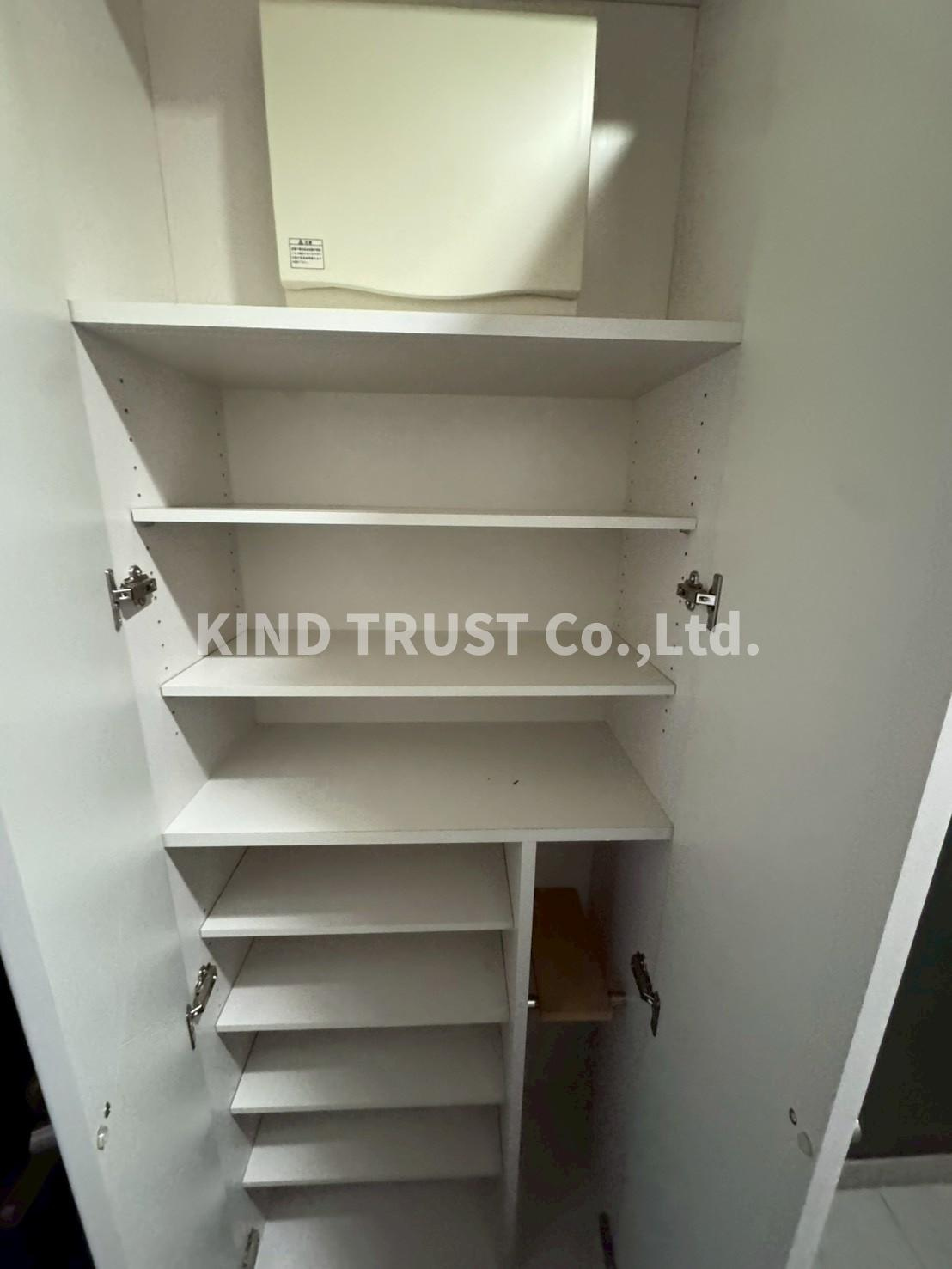 クリスタルブライト天満橋リバーサイドの居間・リビング