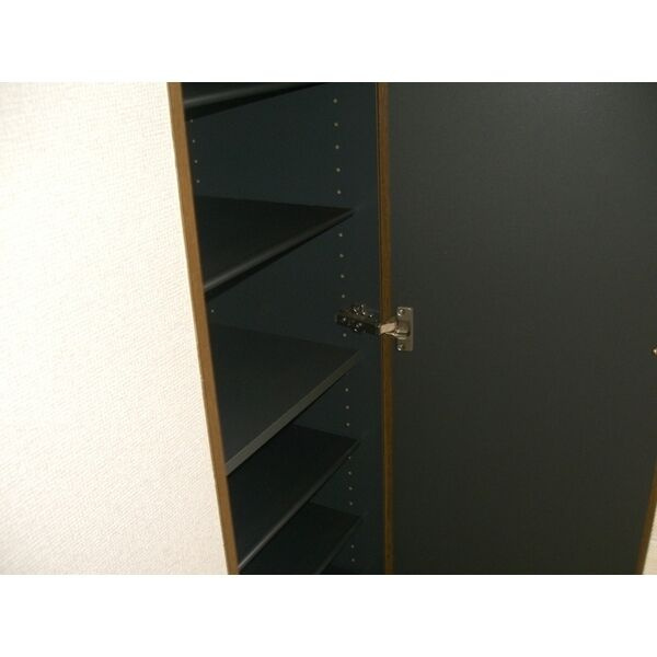 アンプルール リーブル エルヴェ　　刈谷市近郊の賃貸はクラスホーム刈谷店の玄関