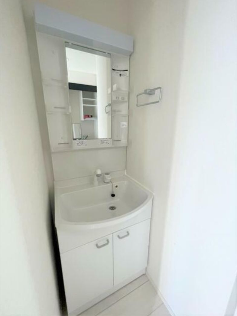 REVIEW(レビュー)の独立洗面台|嬉しい独立洗面化粧台付☆（同一仕様写真）